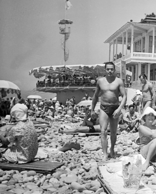 Illustration for article titled Sochi's History In Pictures, From Proletariat Retreat to Oligarch Playground